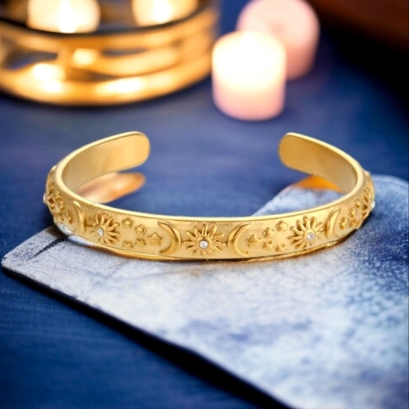 18k Gold Plated Stainless Celestial Sun Moon Star Zircon Cuff Bracelet - Picture 1 of 5
